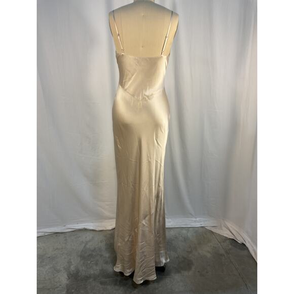 L'Agence 'Serita' White Silk Maxi V-Neck Bias Dress Size 4 - NWT - Picture 3 of 5